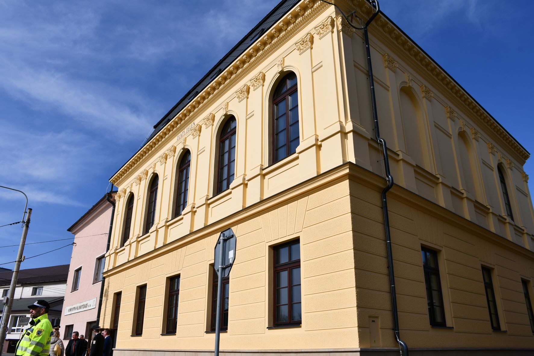Zrekonstruovaný dům Zlatý jelen po svém otevření. Foto: Jiří Hořínek